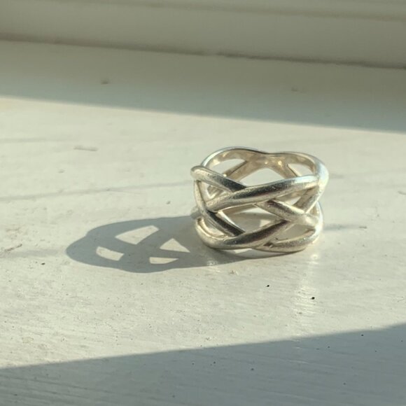 Tiffany & Vo. Vintage Crisscross  Ring. - Picture 8 of 9